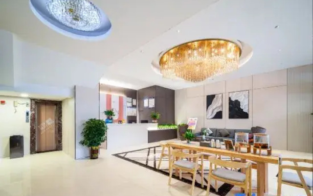 Loudi Hetai Business Hotel