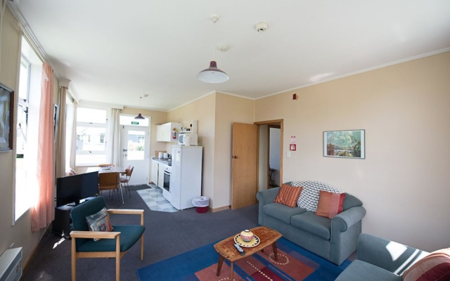 Koru Flat