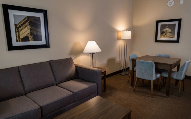 Four Points By Sheraton Sherwood Park