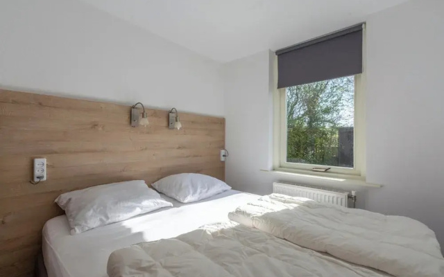Bungalow With Sauna and Pool in Quiet Location