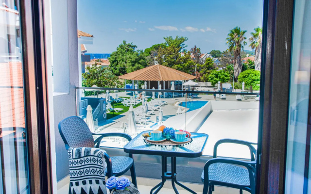Acrotel Lily Ann Village