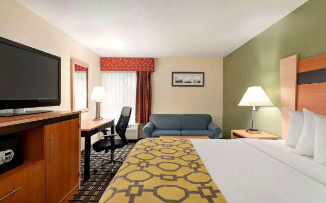 Baymont by Wyndham North Dartmouth / Fall River
