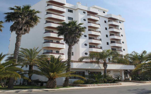 Отель Mirachoro III Apartamentos Rocha вид на фасад