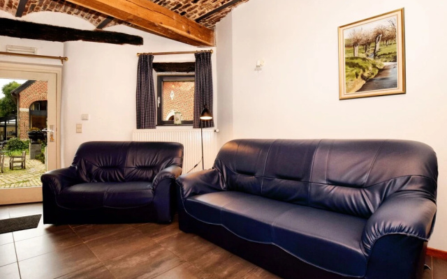 Spacious Holiday Home In Richelle with Private Terrace