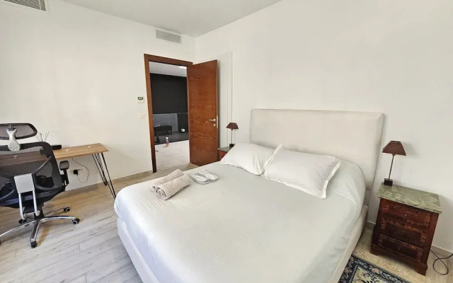 Stylish Luxe House with Garden Marsa