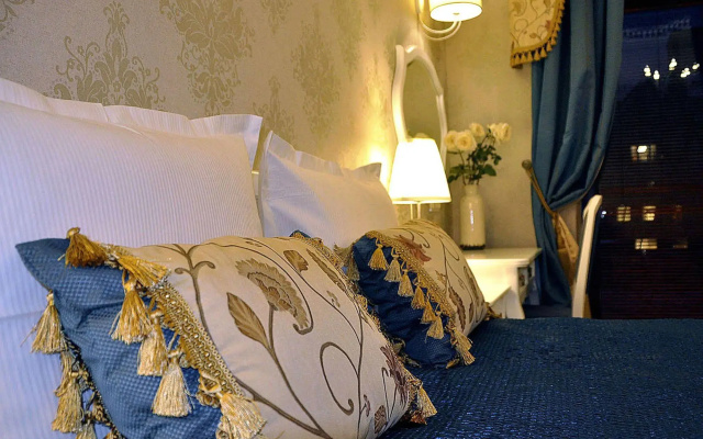 SleepWalker Boutique Suites