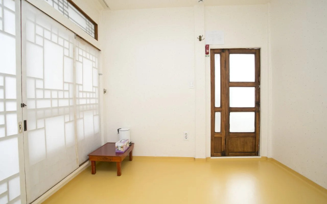 Nuri Guesthouse