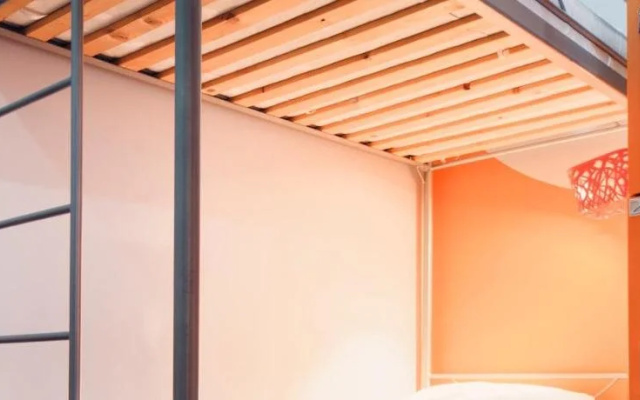 AAE Mosquito Hostel