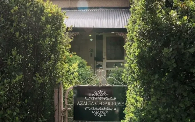 Azalea Cedar-Rose Villa