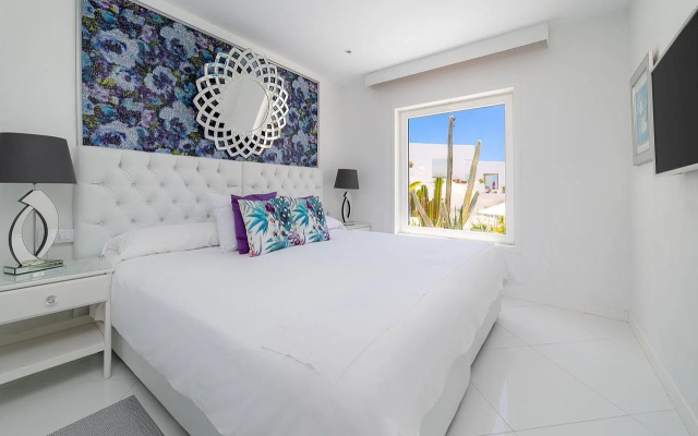 Lani's Suites de Luxe - Adults Only