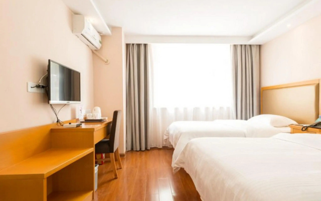 GreenTree Inn Yangshuo West Street Express Hotel