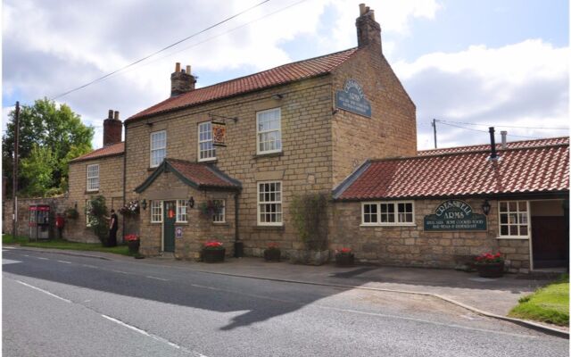 Отель Cresswell Arms вид на фасад