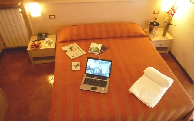 Hotel Montecarlo