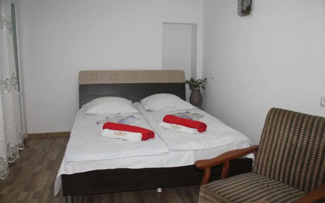 Sesili's Apartment