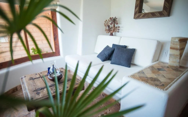 Villa El Ensueño by La Casa Que Canta