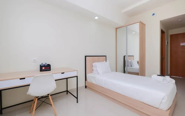 Best Choice Studio at Evenciio Apartment Near UI