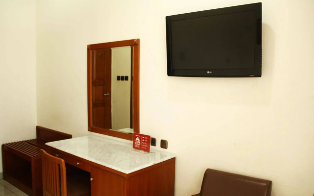 ZEN Rooms Cipaganti
