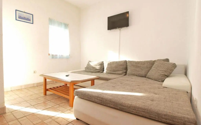 Apartments Ivo 1328