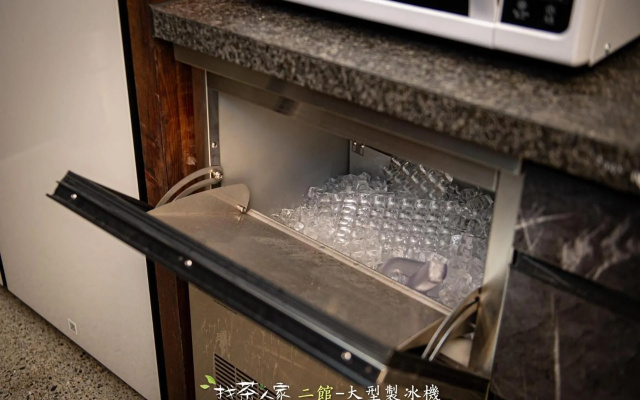 Alishan Hinoki B&B