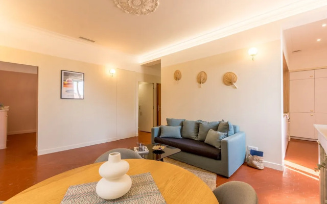 Suite Com die - Premi re Conciergerie
