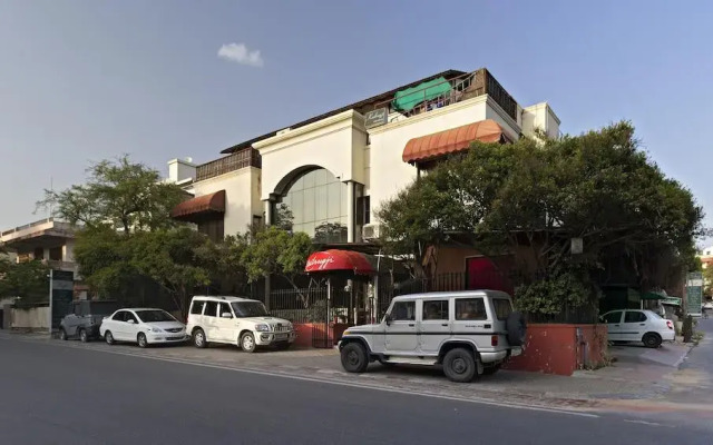 Kailrugji - A City Centre Hotel