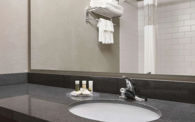 Days Inn Medicine Hat