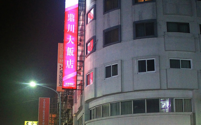 hotelImage