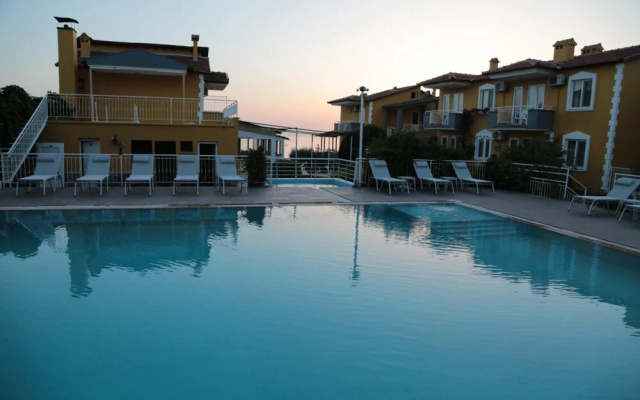 Convenient Hotel Room near Beach in Kusadasi