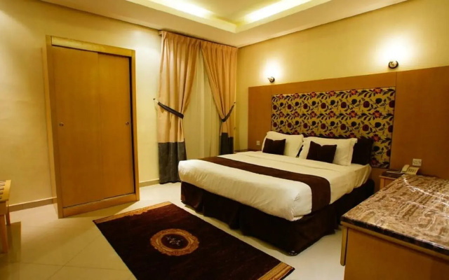 Al Muhaidb Residence Al Malaz 5 - Economic