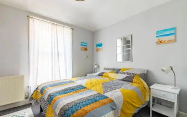 Host Stay St Georges