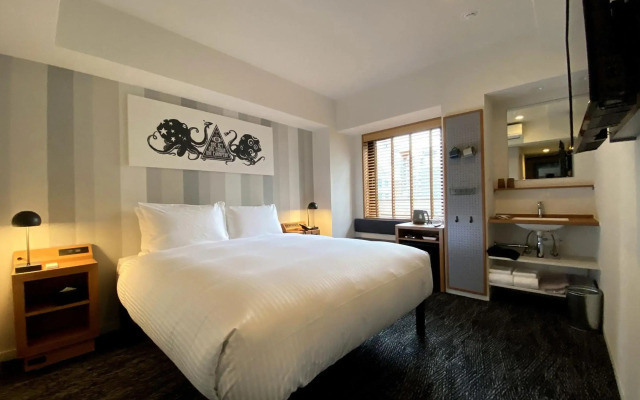Umedaholic Hotel