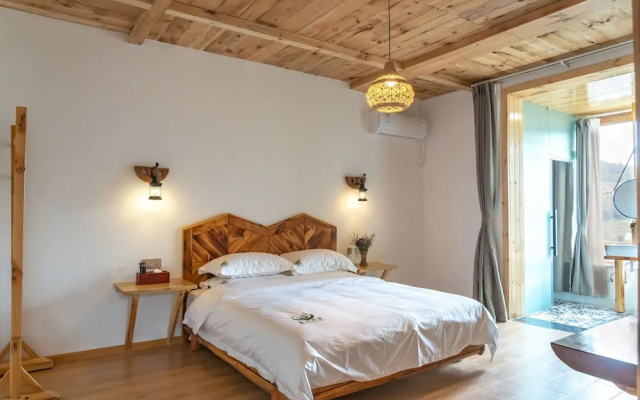 Kunming Airport Chun Zhuang Homestay