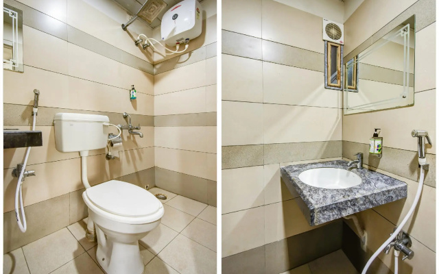 CAPITAL O75732 Hotel Aatithya