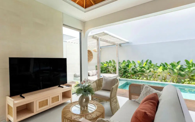 Deneva Villa by Betterplace