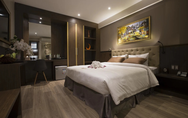 Sunflower CBQ Hotel