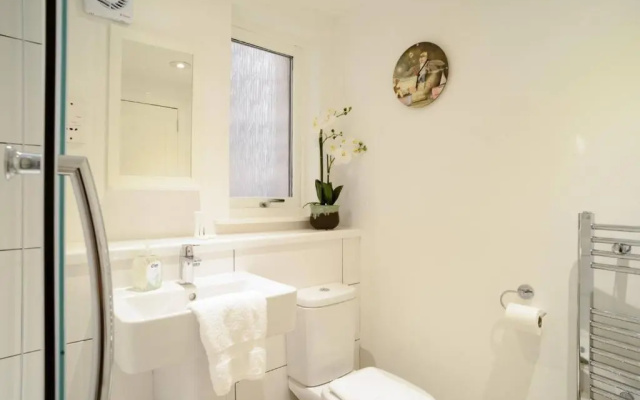 ALTIDO Lovely Apartment for 4 with Free Parking
