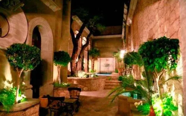 Casa Mezquite