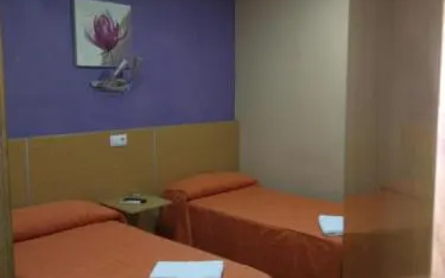 Hostal 3 Hermanos