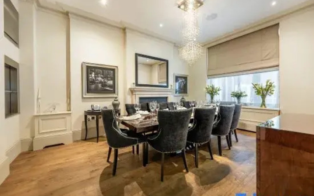 Royal Mayfair Villa