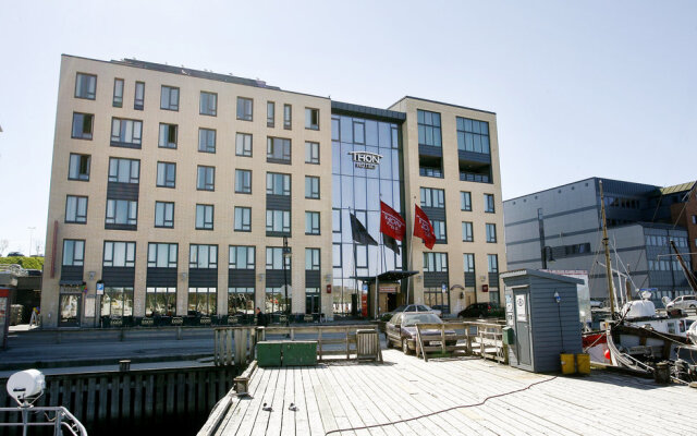 Thon Hotel Nordlys вид на фасад