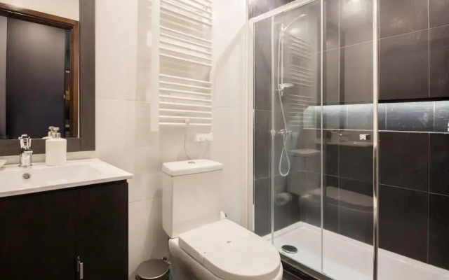 NEW! Galé Modern Apartment(elevator,parking) 446