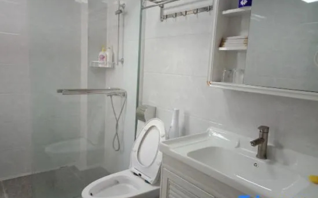 Qingyuan Hengda Gulong huangteng hot spring villa