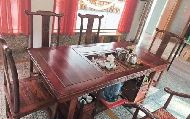 Jixiang Tiankeshe Hotel