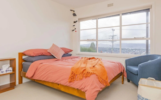Lofty Views - City Stunner