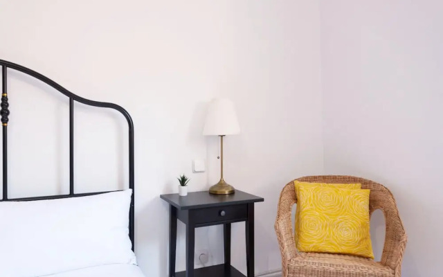 Design Apt. Historic District - Sol