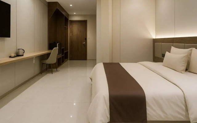 JUN YUE VI Lagos hotel