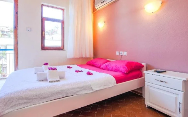 Saray Hotel
