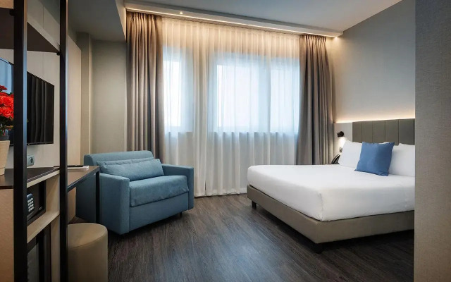 Отель iH Hotels Milano Centrale