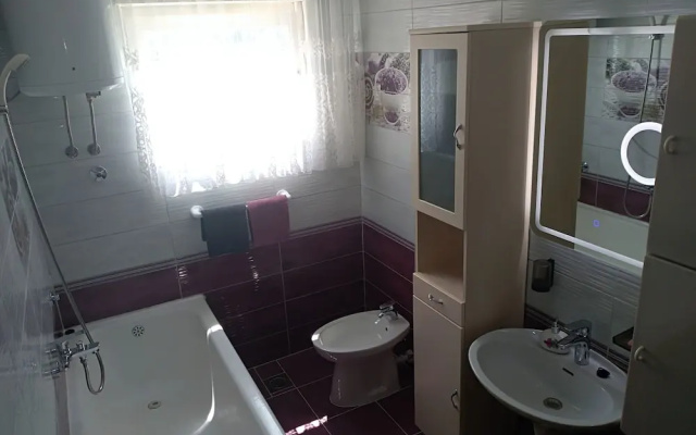 Apartment Frane