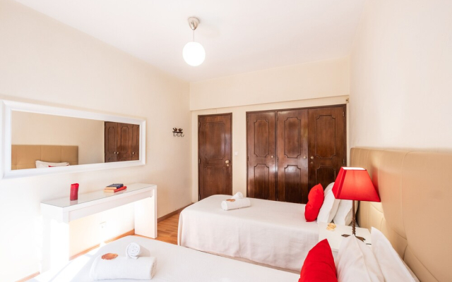 Villa Royal Sandals